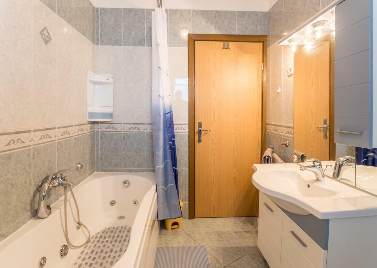 Apartment Dean Умаг Екстериор снимка