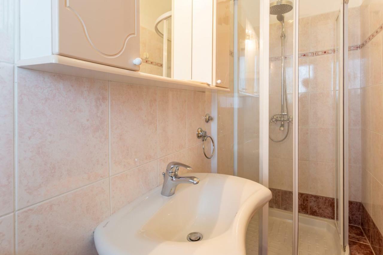 Apartment Dean Умаг Екстериор снимка